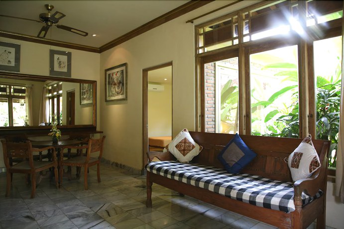 Imagen de la habitación del Hotel Lokasari Bungalows Spa and Gallery. Foto 3