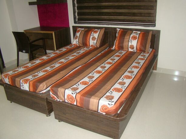 Imagen general del Hotel Lokhit Residency. Foto 6