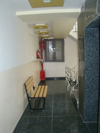 Imagen general del Hotel Lokhit Residency. Foto 9