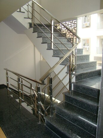 Imagen de los interiores del Hotel Lokhit Residency. Foto 16