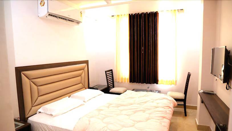 Imagen de la habitación del Hotel Lokpriya Inn. Foto 3