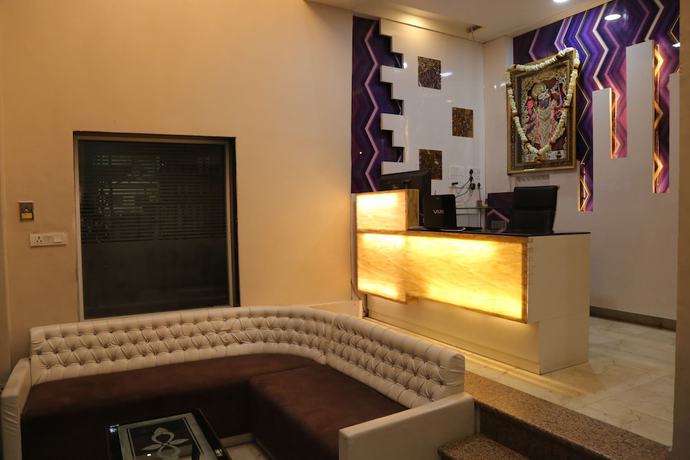 Imagen de los interiores del Hotel Lokpriya Inn. Foto 20