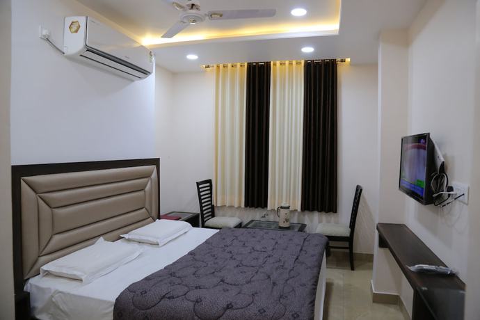 Imagen de la habitación del Hotel Lokpriya Inn. Foto 14