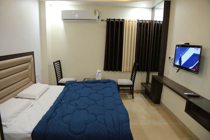 Imagen de la habitación del Hotel Lokpriya Inn. Foto 16