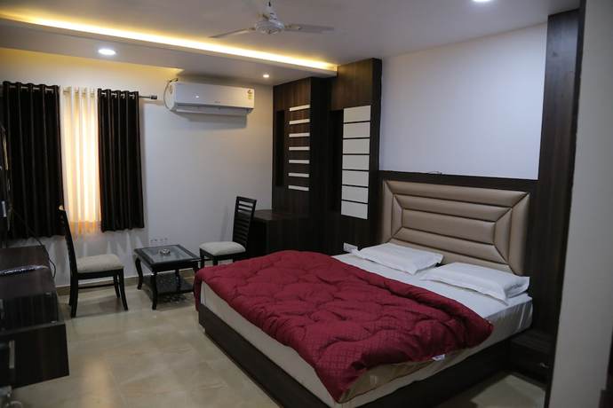 Imagen general del Hotel Lokpriya Inn. Foto 1