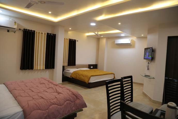 Imagen de la habitación del Hotel Lokpriya Inn. Foto 18