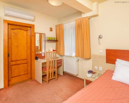 Imagen de la habitación del Hotel Lol Et Lola Cluj. Foto 8