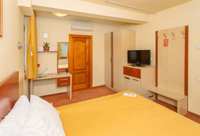 Imagen de la habitación del Hotel Lol Et Lola. Foto 7