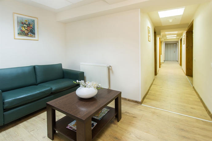 Imagen de los interiores del Hotel Lol Et Lola. Foto 15