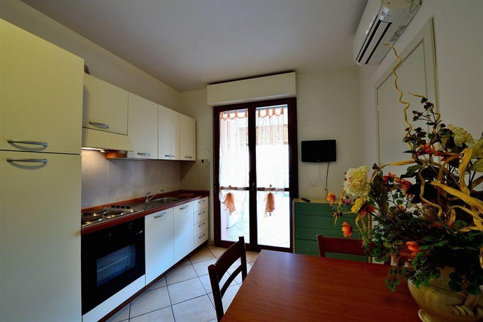 Imagen general del Hotel Lola Piccolo. Foto 11