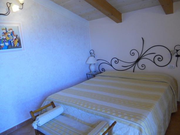 Imagen general del Hotel Lola Piccolo. Foto 14