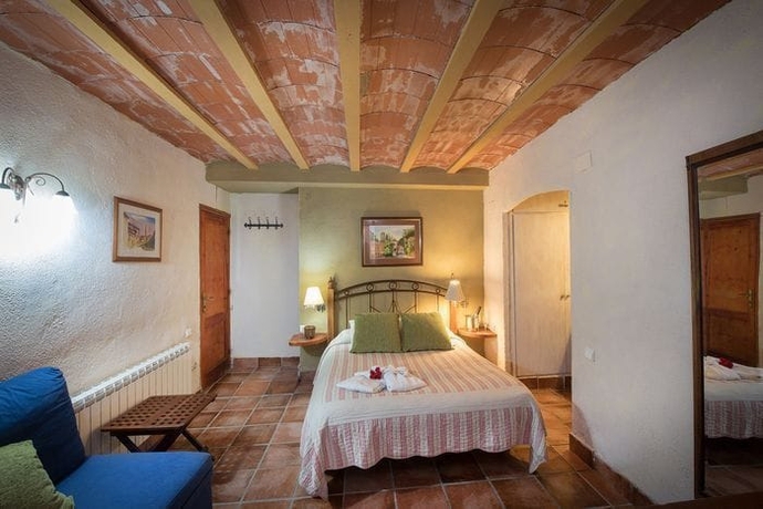 Imagen de la habitación del Hotel L'olivera. Foto 8