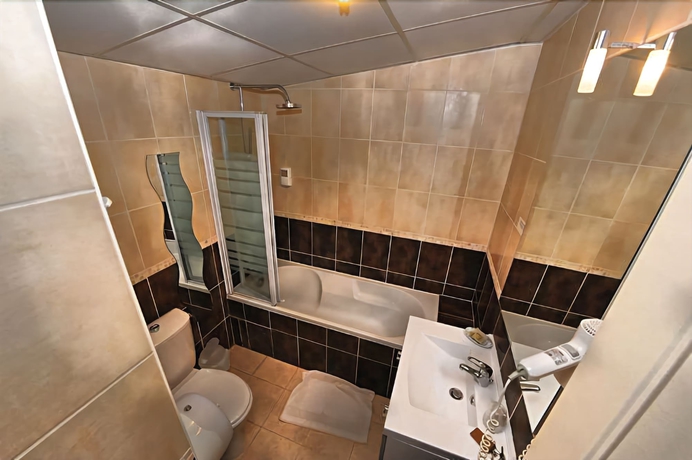 Imagen de la habitación del Hotel L'oliveraie. Foto 3