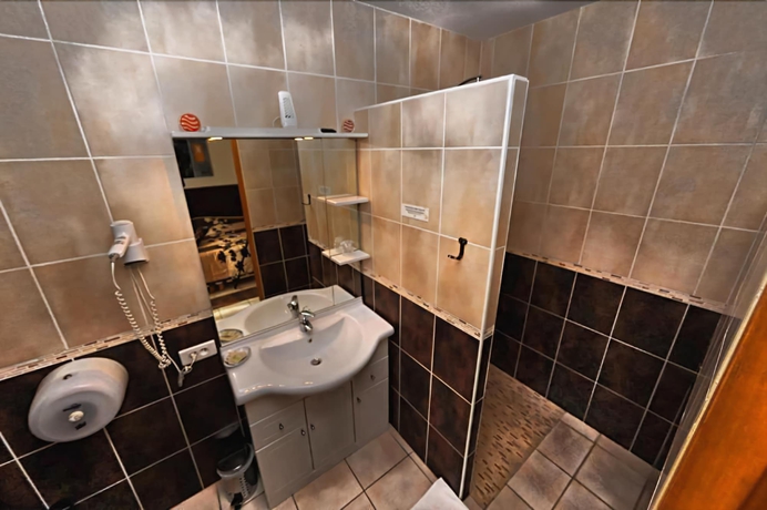 Imagen de la habitación del Hotel L'oliveraie. Foto 18