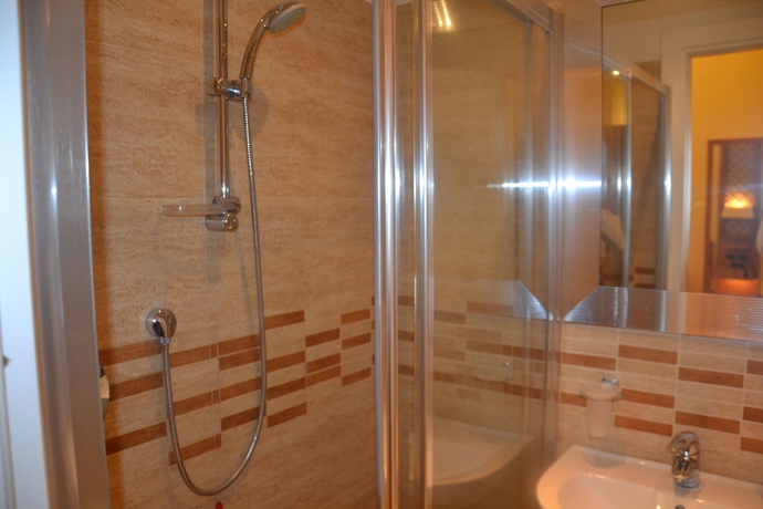 Imagen de la habitación del Hotel Lolli Palace Sanremo. Foto 8