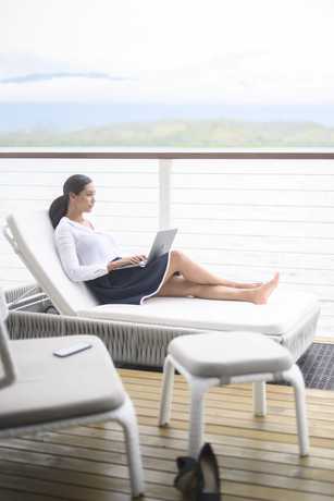 Imagen de la habitación del Hotel Loloata Island Resort. Foto 5