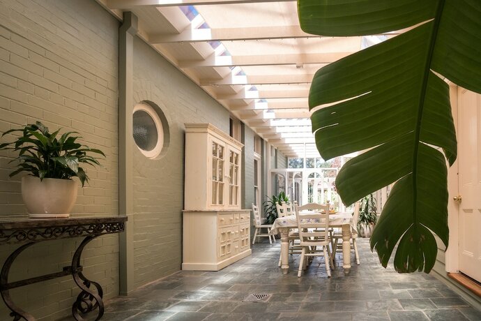 Imagen del bar/restaurante del Hotel Loloma Bed and Breakfast. Foto 17