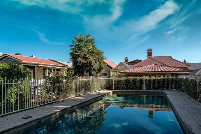 Imagen de la piscina del Hotel Loloma Bed and Breakfast. Foto 29