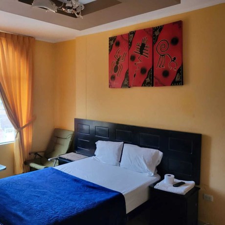 Imagen de la habitación del Hotel Loma Dorada. Foto 10