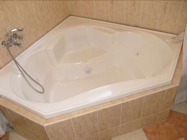 Imagen de la habitación del Hotel Loma Real Inn. Foto 11