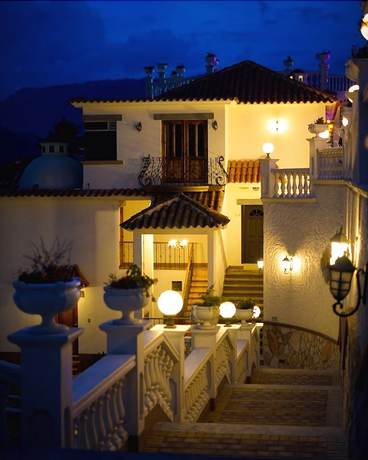 Imagen de los interiores del Hotel Loma Real Inn. Foto 20