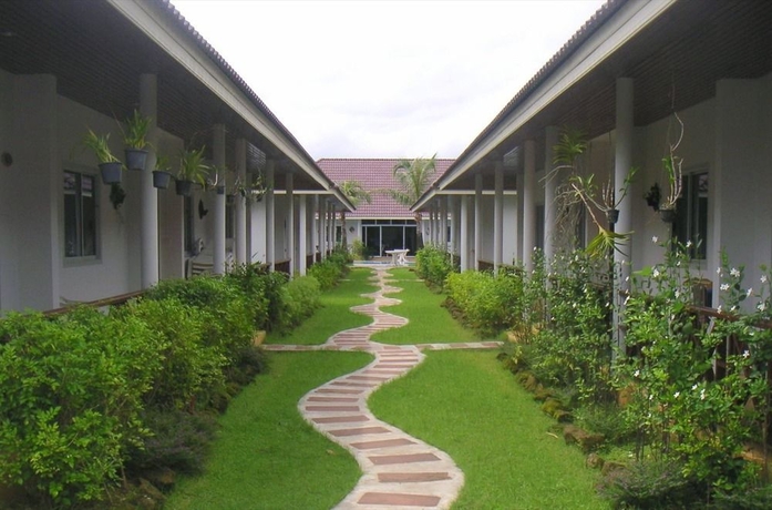 Imagen de los exteriores del Hotel Loma Resort. Foto 11