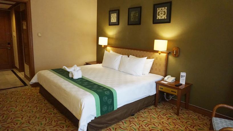 Imagen de la habitación del Hotel Loman Park Yogyakarta. Foto 5