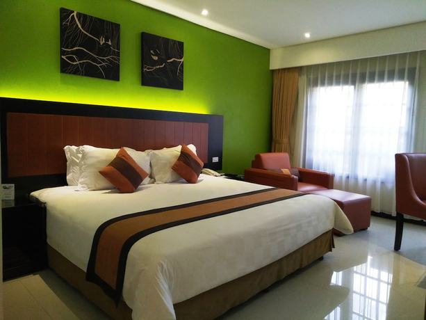 Imagen de la habitación del Hotel Loman Park Yogyakarta. Foto 9