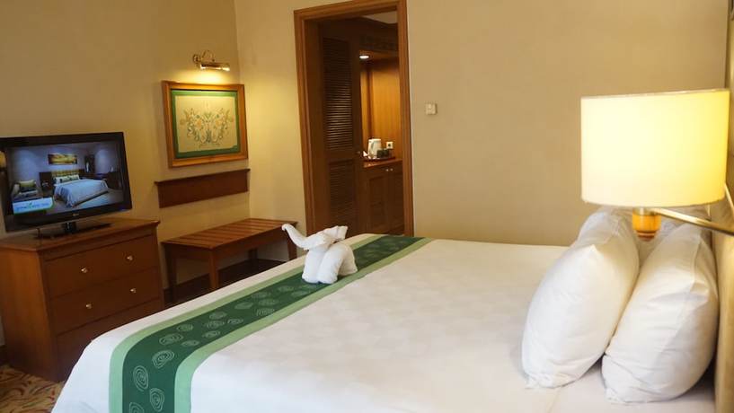 Imagen de la habitación del Hotel Loman Park Yogyakarta. Foto 14