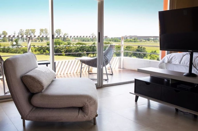 Imagen de la habitación del Hotel Lomas del Real Resort. Foto 16