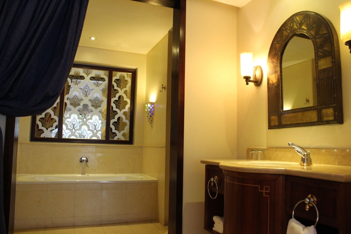 Imagen de la habitación del Hotel Lombardy Boutique and Conference Centre. Foto 7