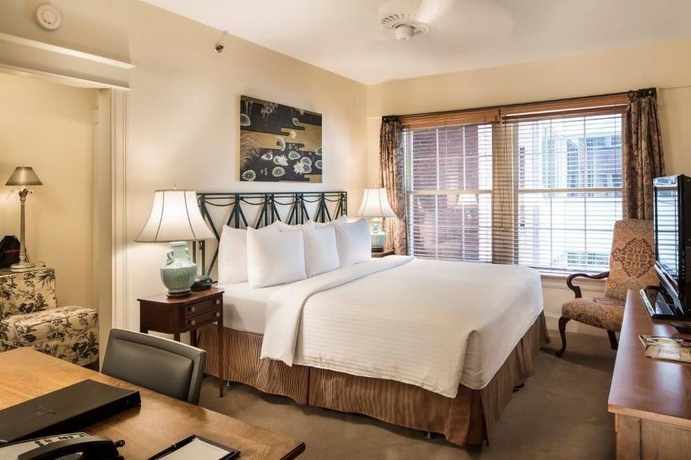 Imagen de la habitación del Hotel Lombardy. Foto 3