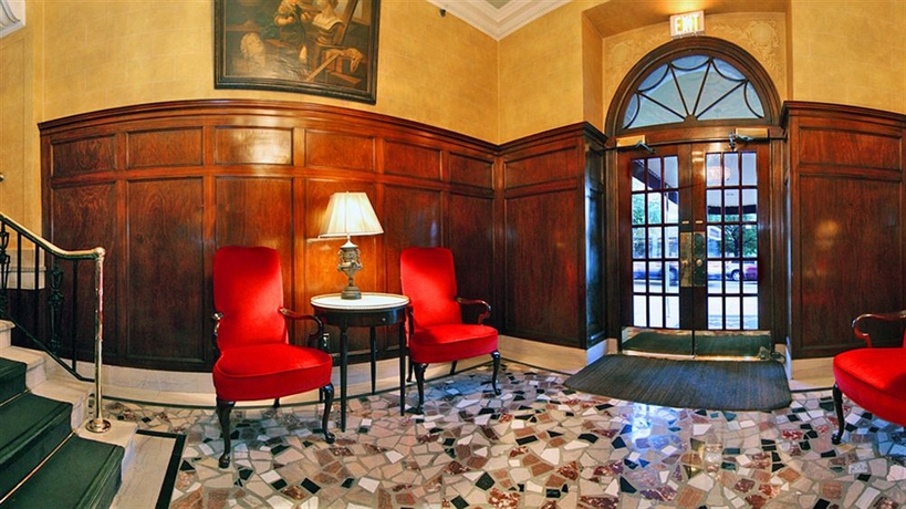 Imagen de los interiores del Hotel Lombardy. Foto 9