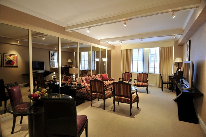 Imagen de los interiores del Hotel Lombardy Hotel. Foto 8