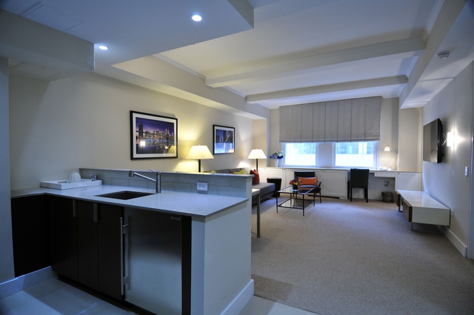 Imagen de los interiores del Hotel Lombardy Hotel. Foto 15