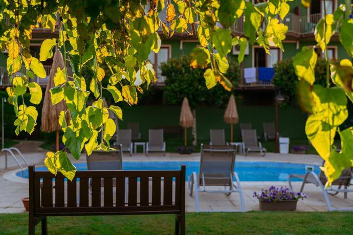 Imagen general del Hotel Lombiña. Foto 6