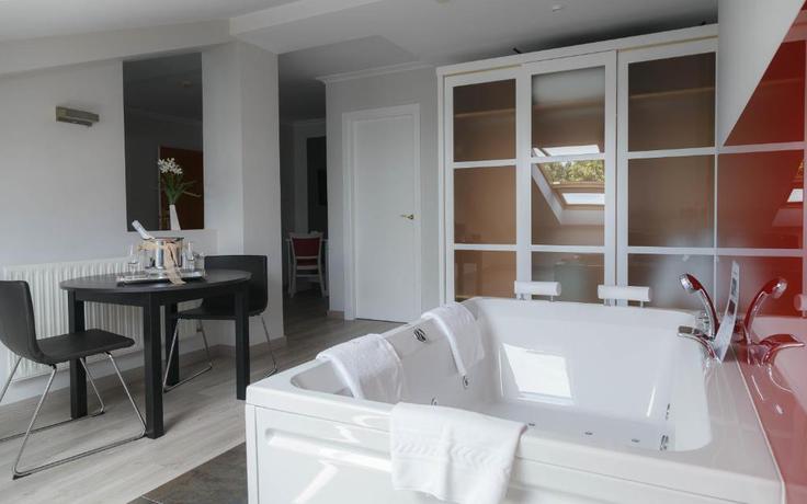 Imagen general del Hotel Lombiña. Foto 12