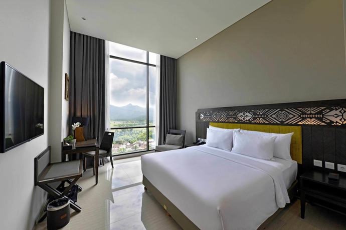 Imagen de la habitación del Hotel Lombok Astoria. Foto 9