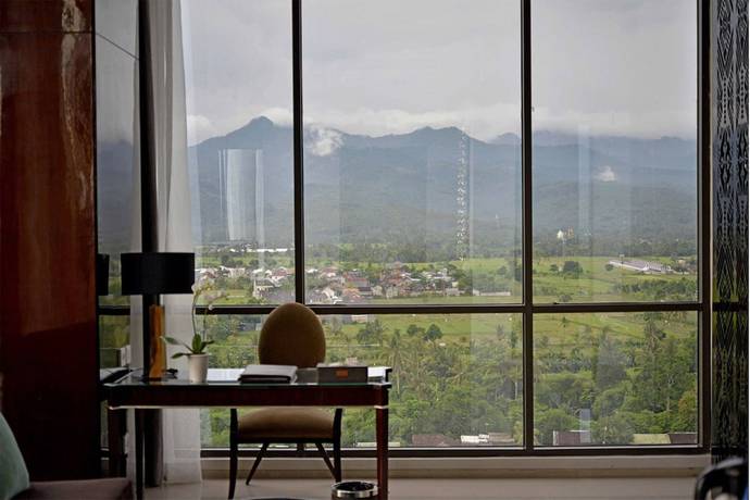 Imagen de la habitación del Hotel Lombok Astoria. Foto 11