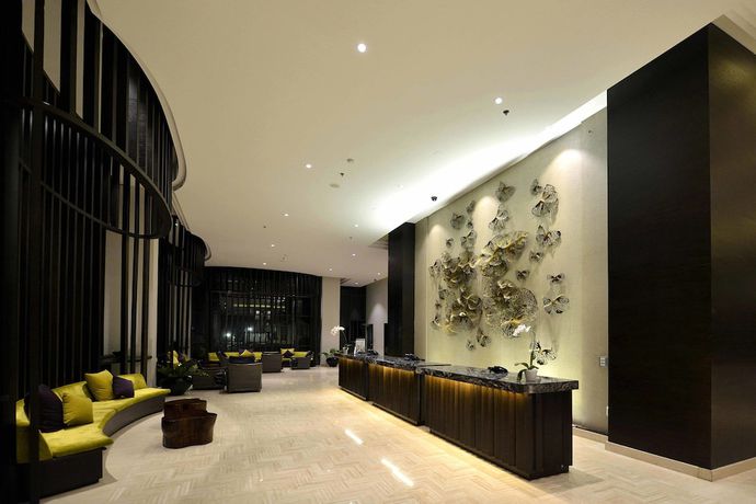 Imagen de los interiores del Hotel Lombok Astoria. Foto 20