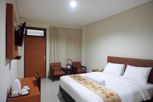 Imagen de la habitación del Hotel Lombok Mayura. Foto 8