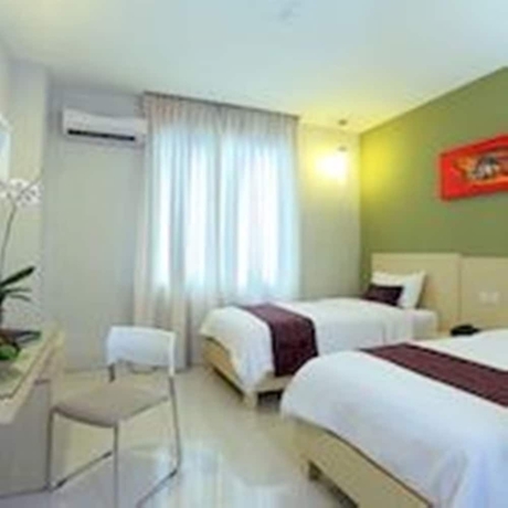 Imagen de la habitación del Hotel Lombok Plaza and Convention. Foto 9