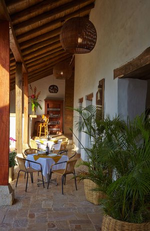 Imagen del bar/restaurante del Hotel Lombok Spa. Foto 4