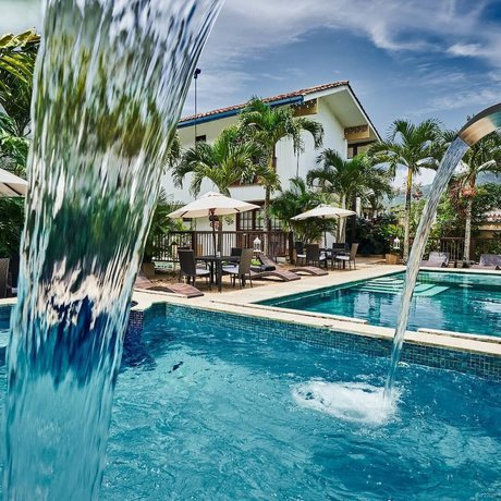 Imagen de la piscina del Hotel Lombok Spa. Foto 20