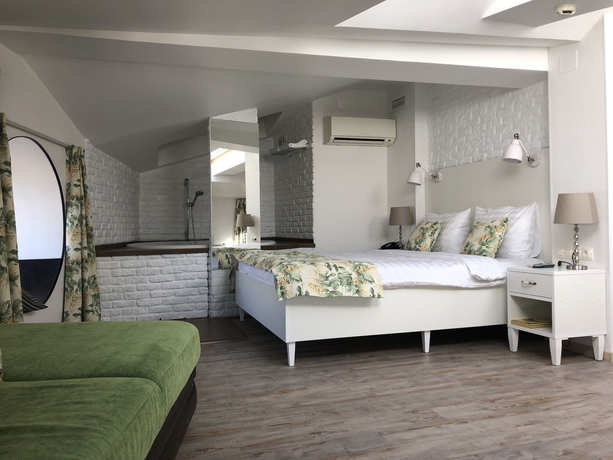 Imagen de la habitación del Hotel Lomonosov. Foto 5