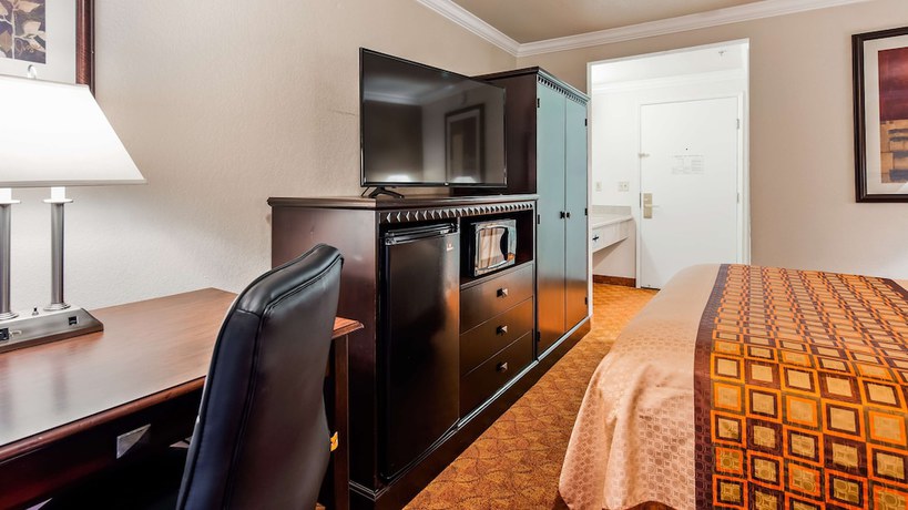 Imagen de la habitación del Hotel Lompoc Valley Inn And Suites. Foto 3