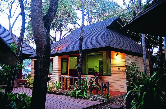 Imagen de la habitación del Hotel Lomtalay Chalet Resort. Foto 2
