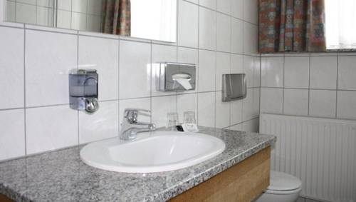 Imagen de la habitación del Hotel Lonac. Foto 6