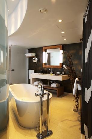 Imagen de la habitación del Hotel Londa. Foto 7