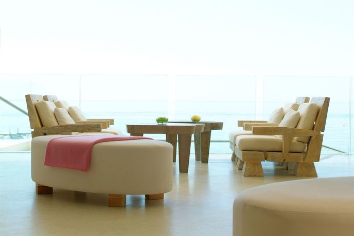 Imagen de los exteriores del Hotel Londa. Foto 12